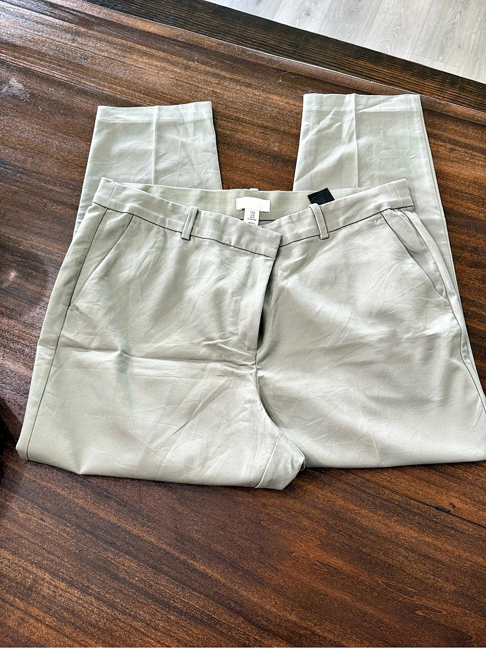 H & M women’s dress pants in gray